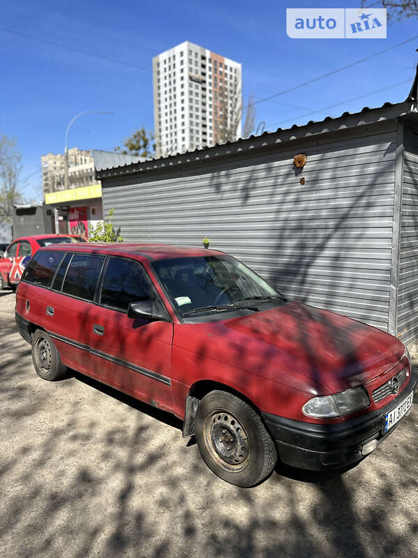 Универсал Opel Astra 1993 в Киеве