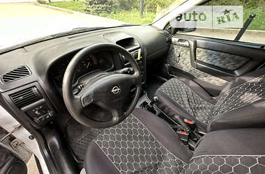 Универсал Opel Astra 1999 в 