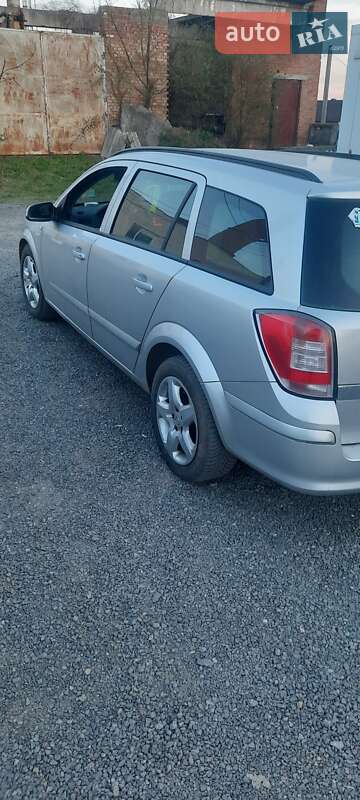 Універсал Opel Astra 2008 в Вінниці