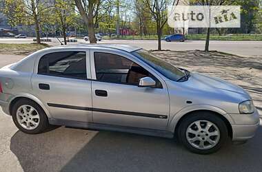 Хэтчбек Opel Astra 1998 в Харькове