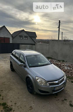 Универсал Opel Astra 2008 в Черновцах