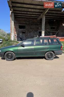 Универсал Opel Astra 1996 в 