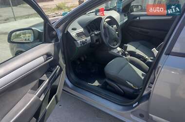 Универсал Opel Astra 2005 в Запорожье