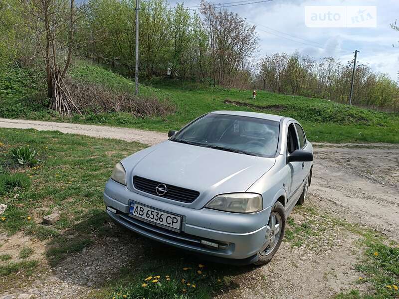 Седан Opel Astra 2005 в Крижополі