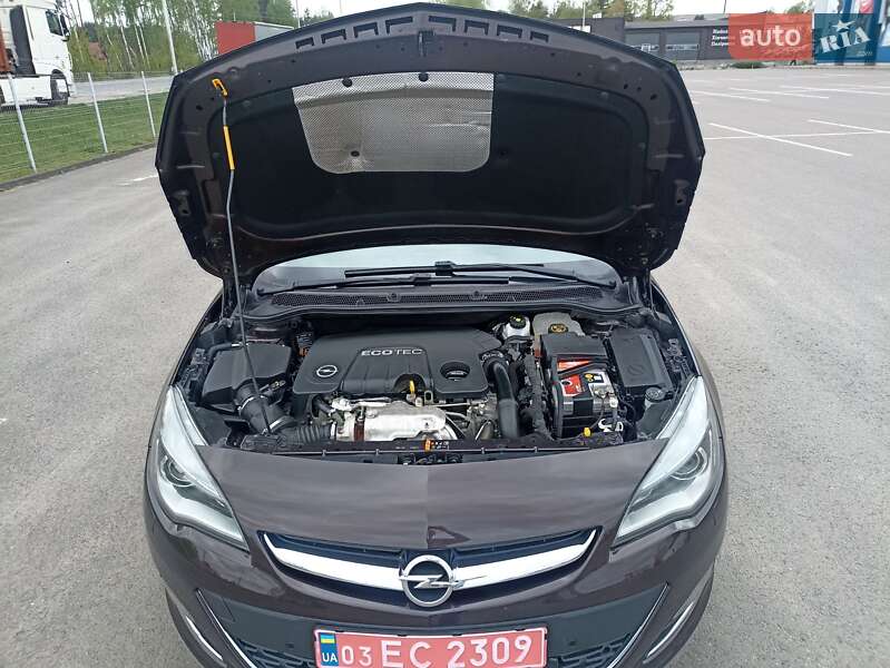 Универсал Opel Astra 2014 в Ковеле
