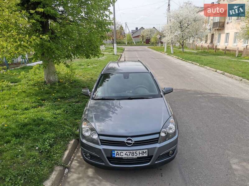 Универсал Opel Astra 2004 в Луцке