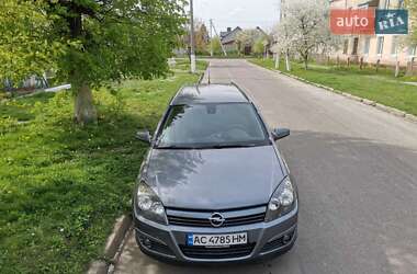 Універсал Opel Astra 2004 в Луцьку