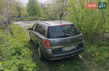 Универсал Opel Astra 2004 в Луцке