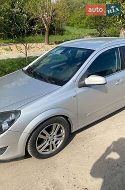 Универсал Opel Astra 2008 в Львове