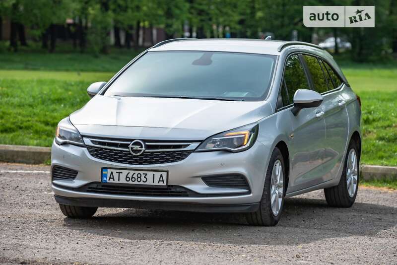 Универсал Opel Astra 2018 в Ивано-Франковске