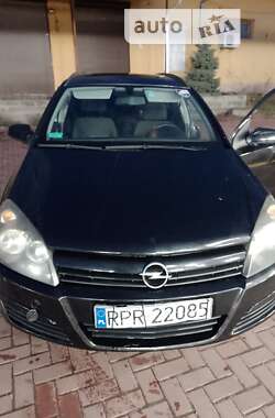 Универсал Opel Astra 2005 в Ровно