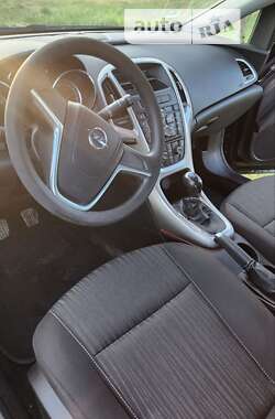 Универсал Opel Astra 2010 в Луцке