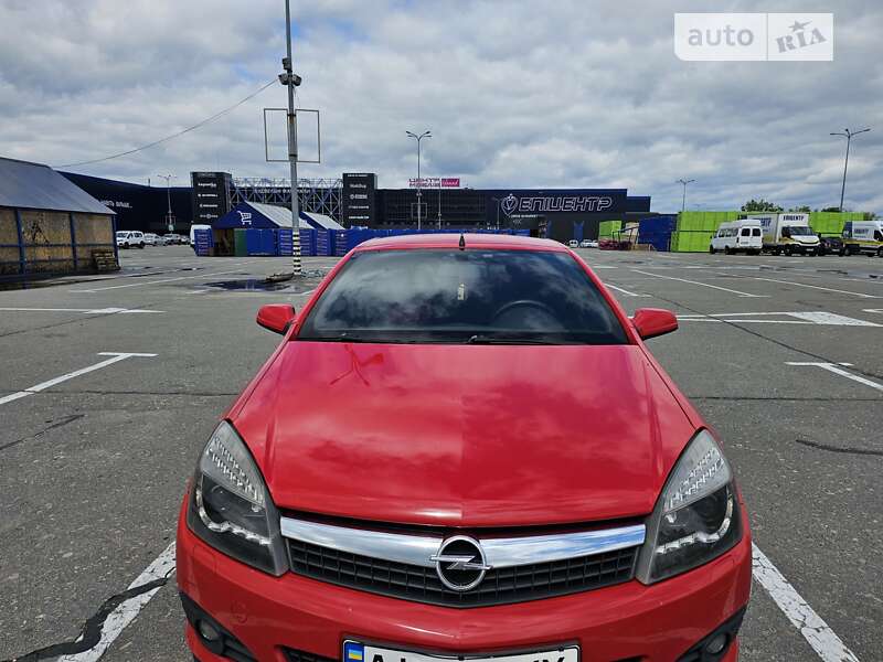 Кабриолет Opel Astra 2008 в Киеве