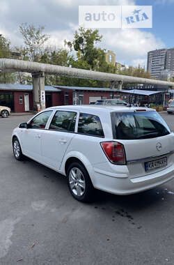 Универсал Opel Astra 2009 в Киеве