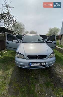 Седан Opel Astra 2004 в Львові