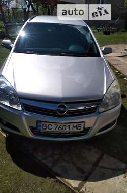 Універсал Opel Astra 2009 в Золочеві