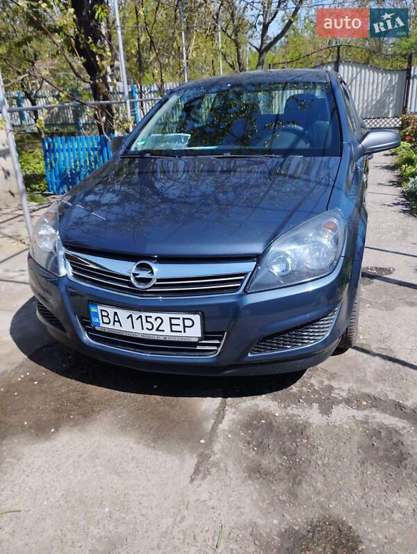 Хэтчбек Opel Astra 2009 в Кривом Озере фото 10 Хэтчбек Opel Astra 2009 в Кривом Озере