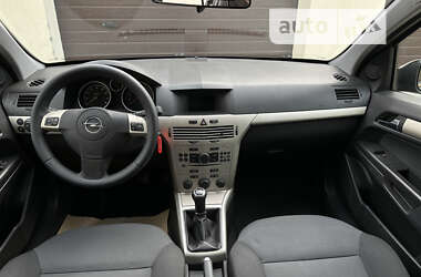 Универсал Opel Astra 2008 в Коломые