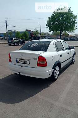 Седан Opel Astra 2000 в Житомире