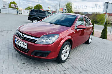 Хэтчбек Opel Astra 2006 в Киеве