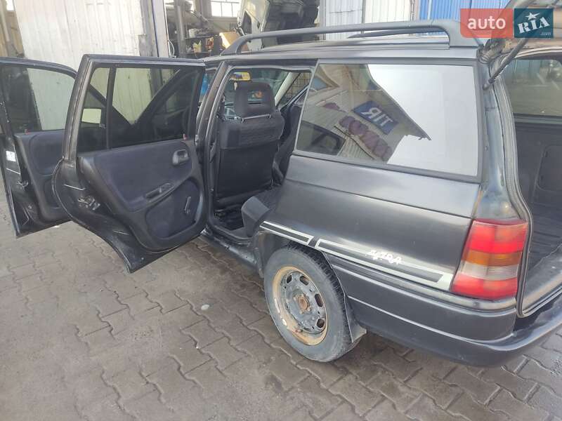 Універсал Opel Astra 1997 в Рівному