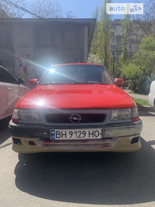 Хэтчбек Opel Astra 1997 в Одессе