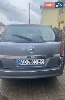 Универсал Opel Astra 2007 в Хусте