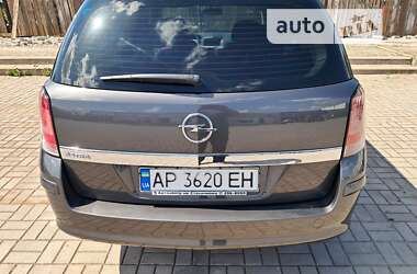 Універсал Opel Astra 2012 в Запоріжжі