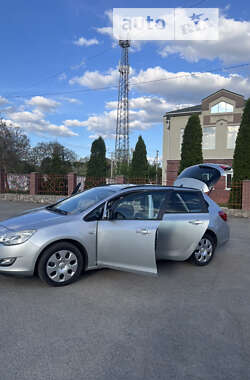Универсал Opel Astra 2011 в Новомиргороде