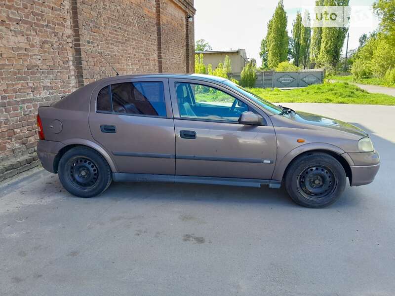 Хэтчбек Opel Astra 1998 в Чернигове