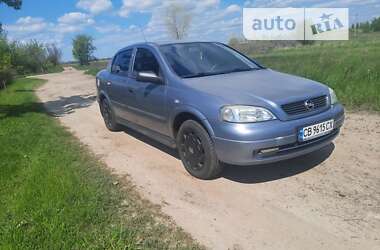 Седан Opel Astra 2006 в Чернигове