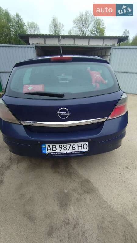Хэтчбек Opel Astra 2007 в Бершади