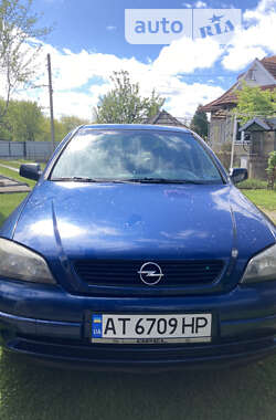 Седан Opel Astra 2005 в Коломиї