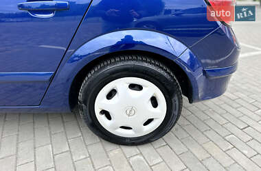 Хэтчбек Opel Astra 2007 в Запорожье