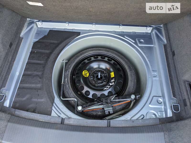 Універсал Opel Astra 2009 в Вараші