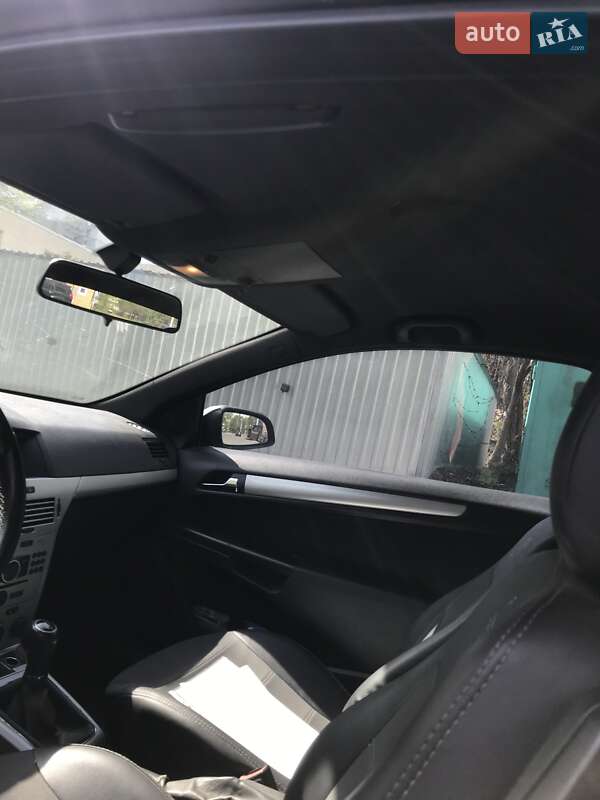 Хэтчбек Opel Astra 2006 в Днепре