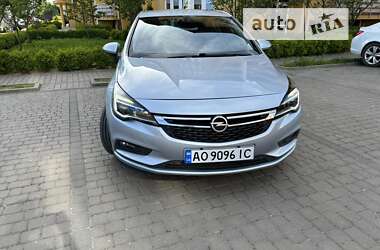 Хетчбек Opel Astra 2016 в Ужгороді