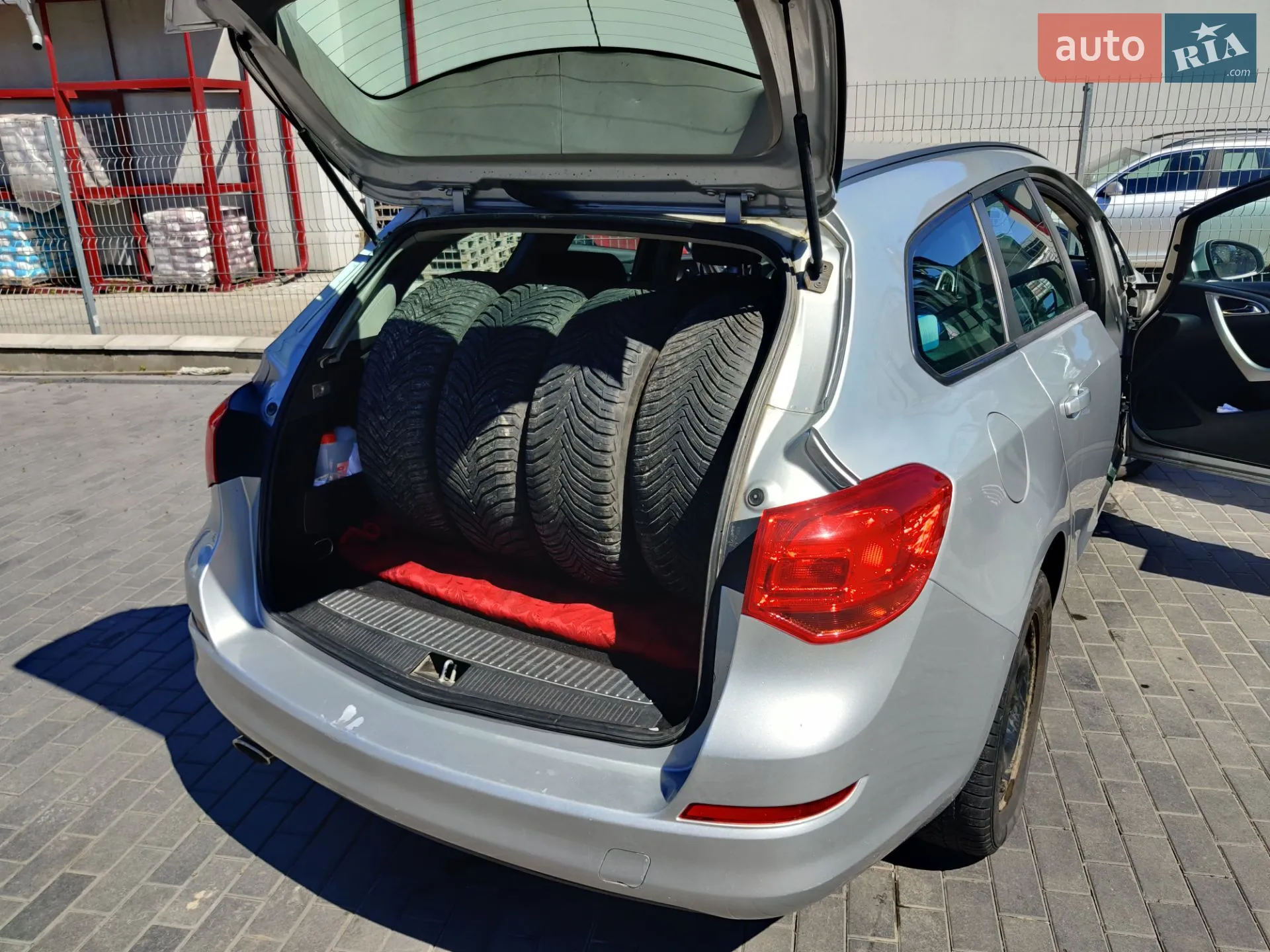 2011 Opel Astra - мініатюра 31