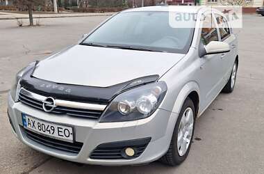 Хэтчбек Opel Astra 2006 в Харькове