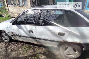 Хэтчбек Opel Astra 1993 в Киеве