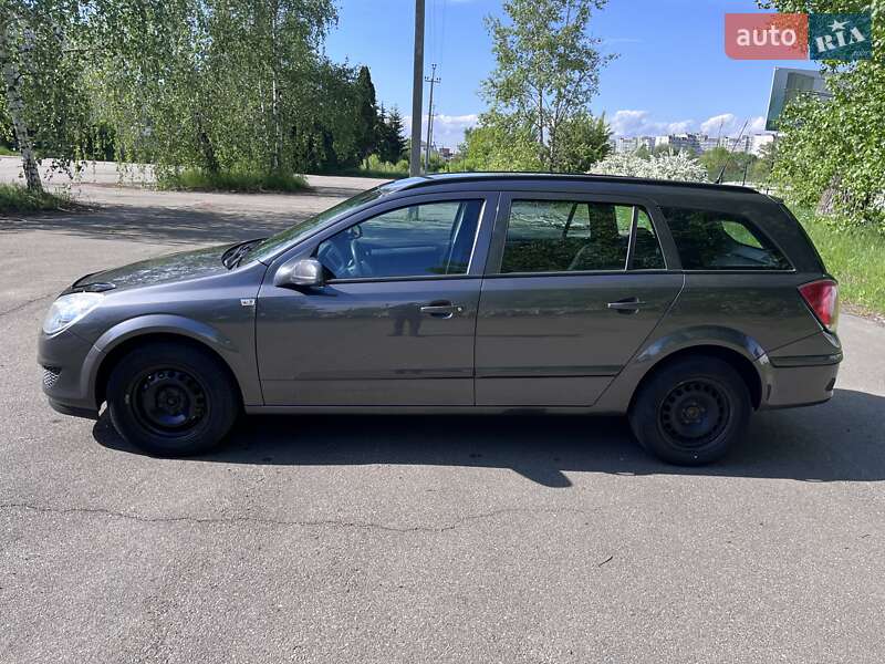 Универсал Opel Astra 2009 в Белой Церкви