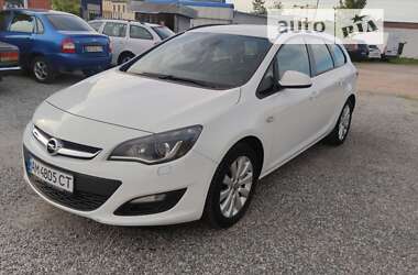 Універсал Opel Astra 2015 в Житомирі