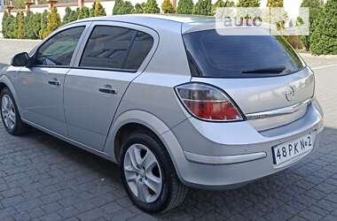 Хетчбек Opel Astra 2011 в Коломиї