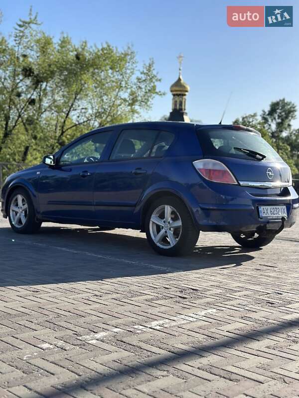 Хетчбек Opel Astra 2006 в Харкові