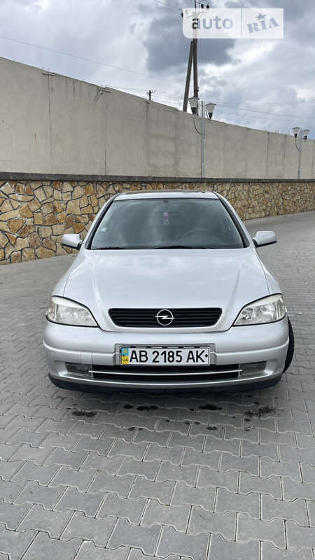 Хэтчбек Opel Astra 1998 в Могилев-Подольске