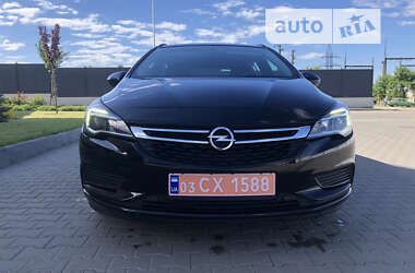 Универсал Opel Astra 2018 в Рожище