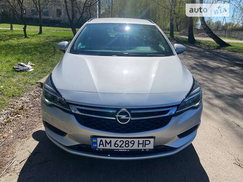 Универсал Opel Astra 2018 в Емильчине