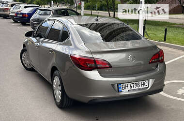 Седан Opel Astra 2016 в Одесі