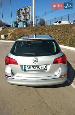 Универсал Opel Astra 2015 в 