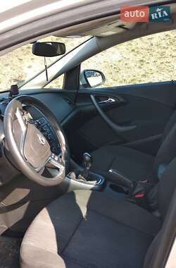 Универсал Opel Astra 2015 в 